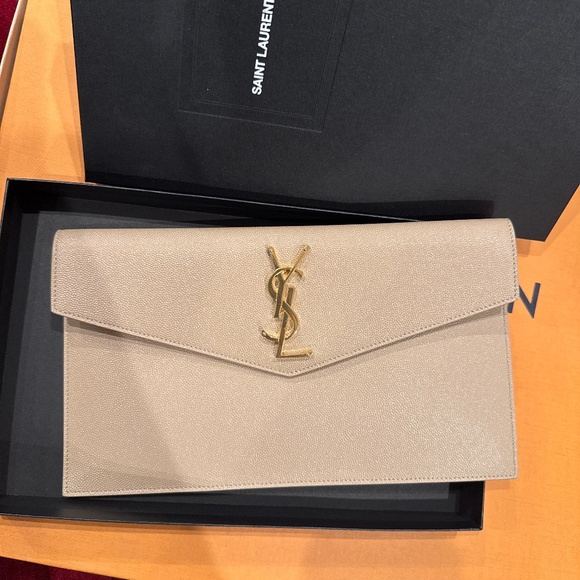Ysl clutch - Picture 1 of 2